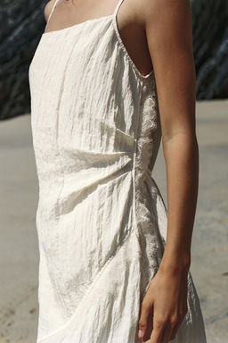 VESTIDO MIDI LENCERO ENCAJE / Crudo - Zara фото 2