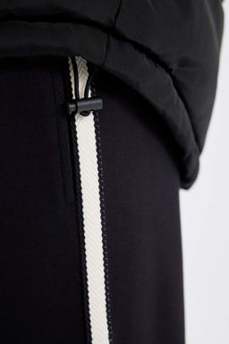 Водоотталкивающая куртка-пуховик с воротником-стойкой и карманами на молнии DeFactoFit  фото 9