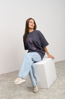 Футболка женская оверсайз серый "Зачеркнутые города"