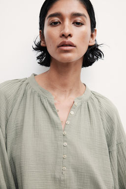 Blusa de muselina con manga globo - H&m фото 3