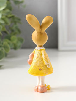 Фигурка полистоун Зайка в жёлтом платьице, с розовым сердечком, 12.5 см