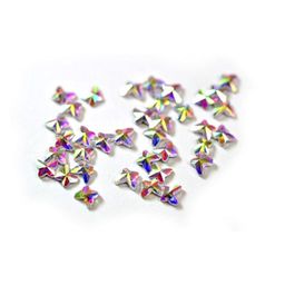 Стразы фигурные Бабочки голография 4 мм