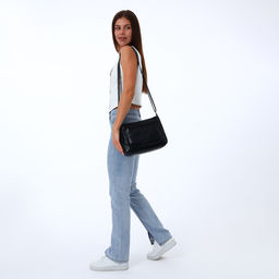 Сумка кросс-боди женская, большого размера, на молнии, 28×10×20 см, чёрная