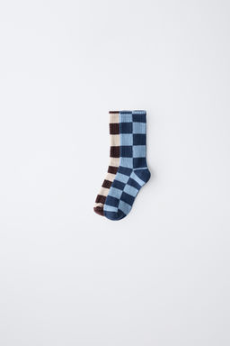 2-PACK OF CHECKERBOARD SOCKS
