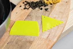 S-CHIEF SHF-0026 Кондитерский скребок 9.5 х 8.2 см треугольный фото 4