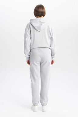 Толстые базовые спортивные штаны для джоггеров без принта с эластичным поясом, шнуровкой и карманом - Defacto фото 6