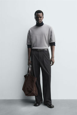 CONTRAST PATCH T-SHIRT
