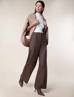 VILATTE / Свободные брюки из эластичного хлопка с покрытием под кожу  фото 6