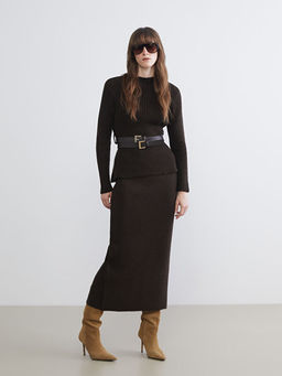 Dik Yaka Kemerli Kad?n Triko Kazak