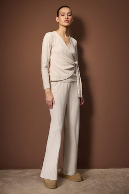 Bej Kruvaze Baglama Detayl? Fitilli Orme Pijama Tak?m? THMAW26PT00225 - Trendyolmilla фото 2