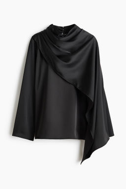 Blusa de sat?n con detalle de chal