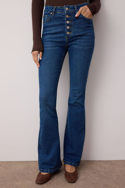 TRENDYOLMILLA Siyah Onden Dugmeli Yuksek Bel Flare Jeans TWOSS20JE0111  фото 13