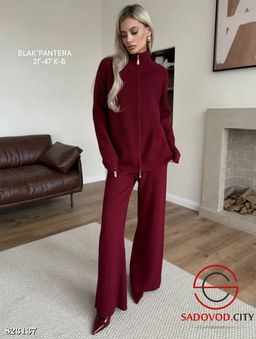 Костюм женский (кофта на молнии и штаны)