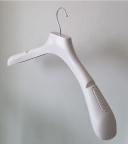 Вешалка пластиковая белая размер 52-54 (ФС 45/5) 5 шт - Магазин вешалок фото 7