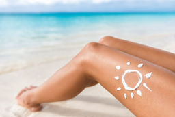 VEZE Отбеливающий солнцезащитный крем для лица и тела Veze SPF 50+ PA+++, 30мл - Sadoer фото 5