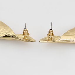 Серьги металл «Богема» скрученный листок, цвет золото