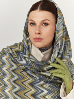 Большой, мягкий, тонкий и очень нежный двусторонний палантин с рисунком