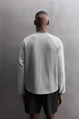 EMBROIDERED COLOUR BLOCK LONG SLEEVE T-SHIRT - Zara фото 5