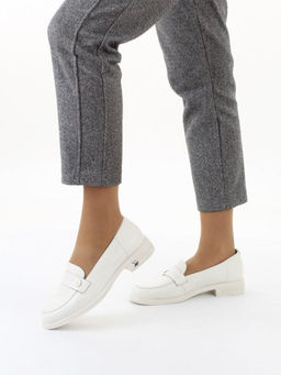 03-DEB2-3 MILK Лоферы женские (натуральная кожа)