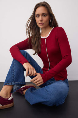 Wardrobe Essentials  Bordo Renk Bloklu Dugmeli Orme Bluz | TWOAW26BZ00004