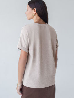 Футболка из премиального хлопка с авторским принтом