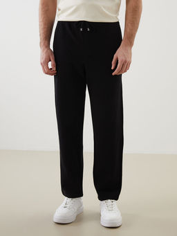 LC Waikiki Siyah Standart Kal_p Erkek Pantolon