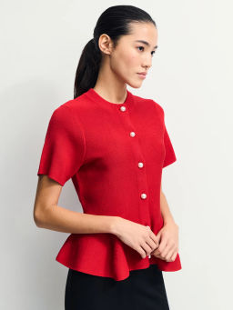 Приталенный джемпер с баской / Zarina