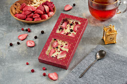 Шоколад белый с украшением Клубника, вишня, карамель 80 гр - Chokodelika фото 4