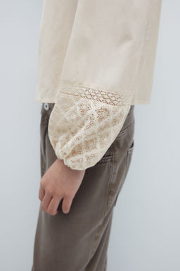 Blusa con detalles de encaje - H&m фото 4