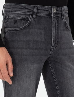 Темно-антрацитовые джинсовые брюки узкого кроя - Cacharel фото 5