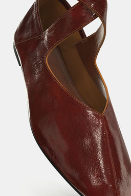 PATENT-EFFECT BALLET FLATS WITH BUCKLE - Zara фото 3