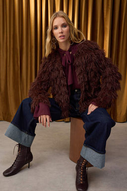 Kahverengi Mont Gorunumlu Genis Kal?p Puskul Detayl? Yumusak Dokulu Triko H?rka TWOAW26HI00012 - Trendyolmilla фото 2