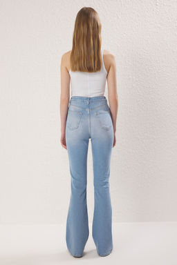 TRENDYOLMILLA Koyu Mavi Yuksek Bel Flare Jeans TWOSS25JE00101 фото 8