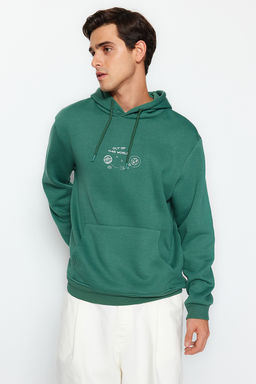 TRENDYOL MAN Siyah Regular/Normal Kesim Uzay Nak?sl? Kapusonlu Ici Polar/S?cak Tutan Sweatshirt TMNAW24SW00101