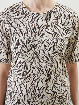 Bisiklet Yaka Desenli Kad?n Ti??rt