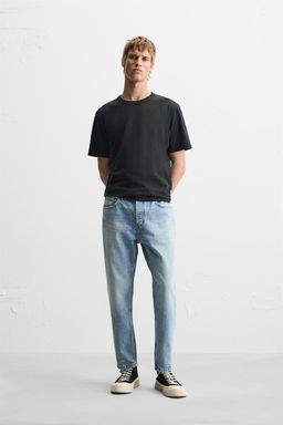 SLIM CROPPED-FIT JEANS
