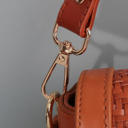 Ручка для сумки, с карабинами, 60±1 см × 2 см, светло-коричневая
