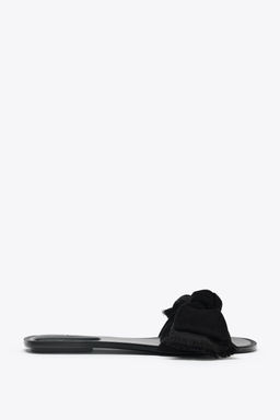 SPLIT SUEDE BOW SANDALS