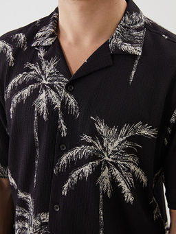 Regular Fit K?sa Kollu Desenli Erkek G?mlek