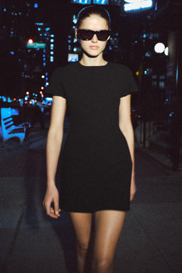 VESTIDO CORTO ZW COLLECTION / Negro