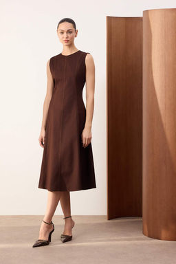 Wardrobe Essential Kahverengi Duz Kontrast Dikis Detayl? Midi Dokuma Elbise TWOSS26EL00130