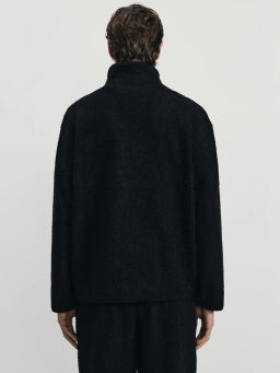 Толстовка relax fit с нашивкой / Zarina