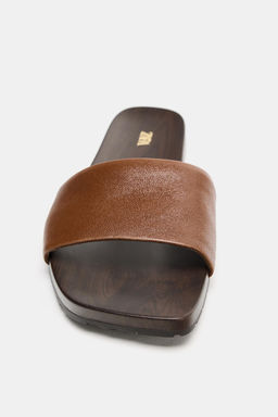 SANDALIA PLANA PIEL SOFT / Marr?n - Zara фото 4