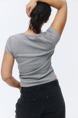Camiseta acanalada con escote en U - H&m фото 10