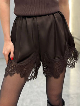 Шорты с кружевом