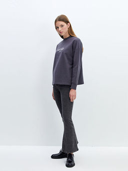 Bisiklet Yaka Bask?l? Oversize Kad?n Sweatshirt