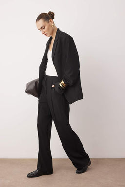 EXCLUSIVE Ozel Koleksiyon Dokumlu Siyah Nervurlu Wide Leg/Genis Paca Pantolon TWOAW26PL00118