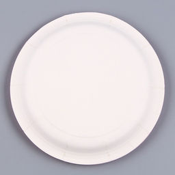 Цена за 10 шт. Тарелка бумажная Happy Birthday, girl Кукла, 18 см - Страна карнавалия фото 13