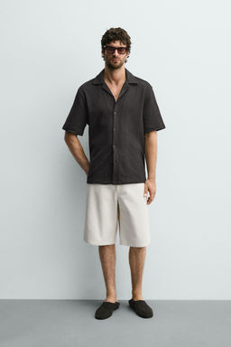 CAMISA REGULAR FIT ESTRUCTURA / Carb?n