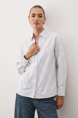 TRENDYOLMILLA Mavi Cizgili Cicek Desenli Pamuklu Oversize Genis Kal?pl Dokuma Gomlek TWOSS23GO00373  фото 10